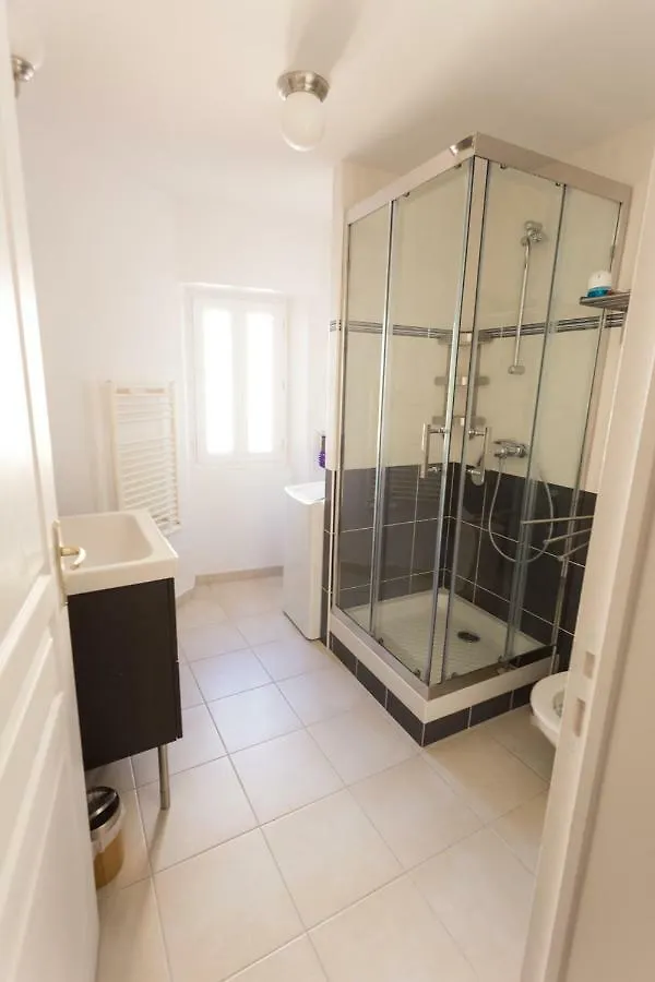Appartement Spacieux Rochereau L'Isle-sur-la-Sorgue 0*,  France